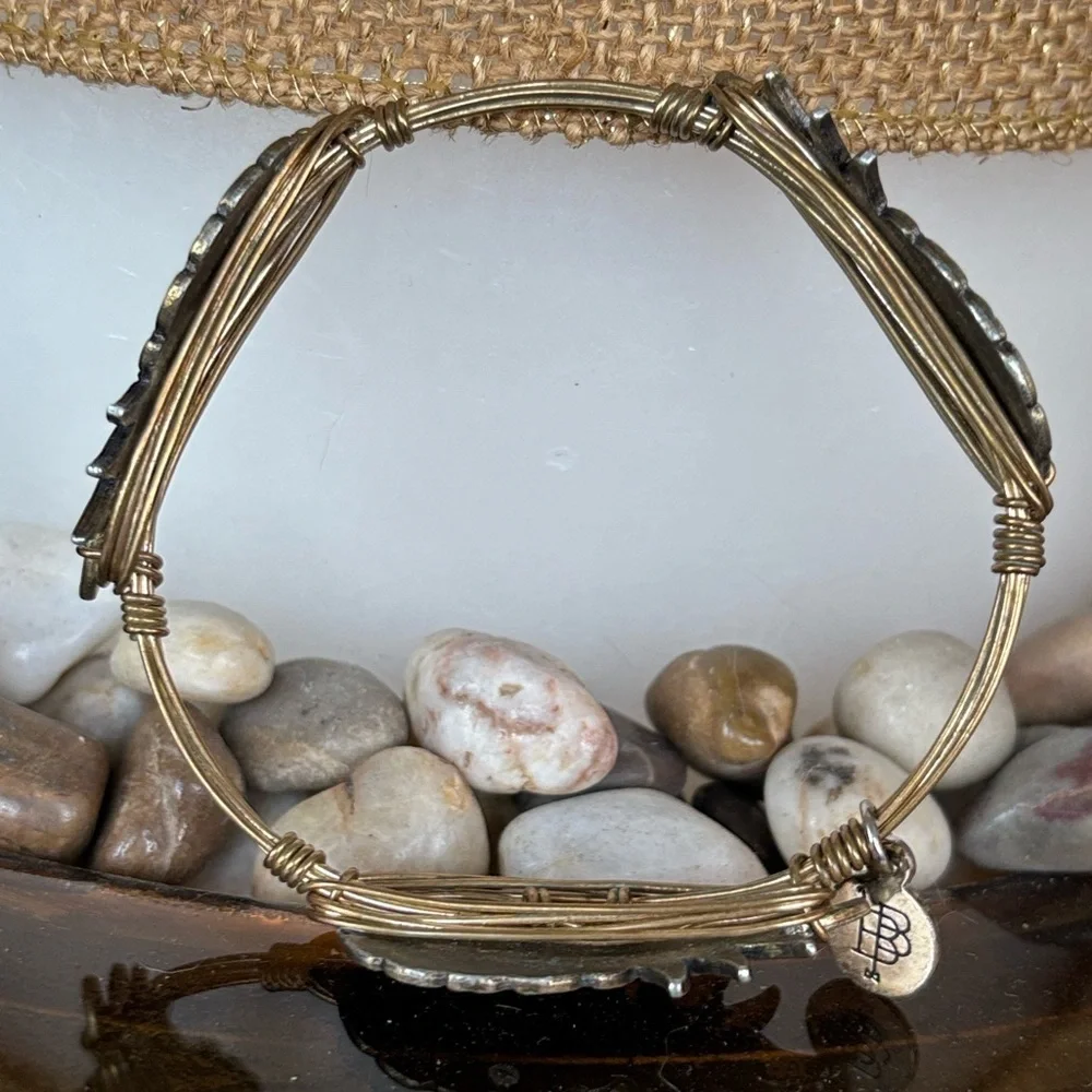 Bourbon & Bowties Gold Tone Pineapple Wire 7.5” Bangle Bracelet Tropical Fruit